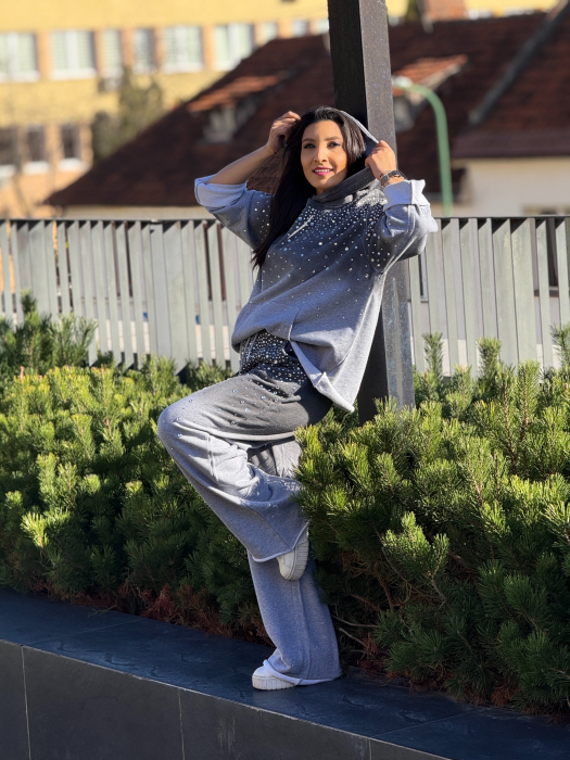 Compleu cu pietre aplicate [1]