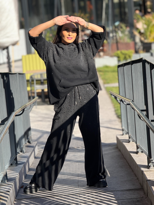 Compleu cu pietre aplicate [4]