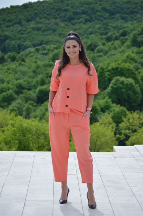 Compleu somon cu bluza cu nasturi [2]