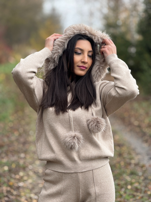 Compleu tricotat cu blanita la gluga [6]