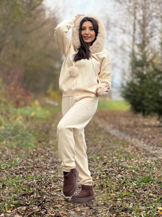 Compleu tricotat cu blanita la gluga [8]