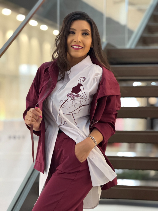Costum casual cu hanorac tip camasa si pantaloni [7]