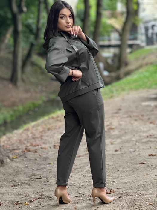 Costum casual cu hanorac tip camasa si pantaloni [4]