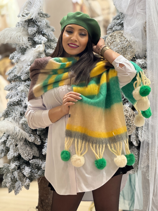 Esarfa colorata cu ciucurei [3]