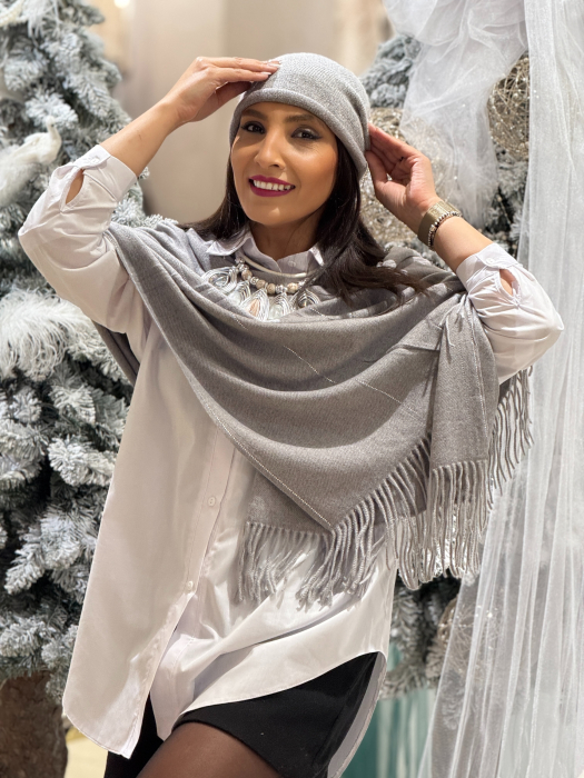 Esarfa cu pietricele aplicate [2]