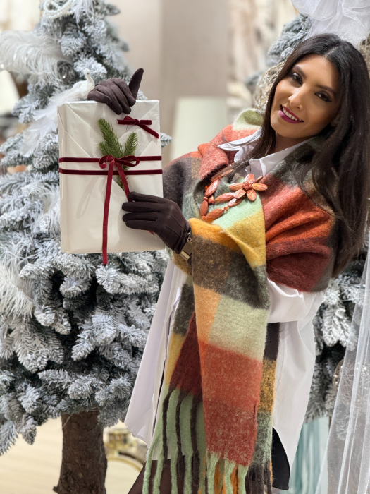 Esarfa in carouri cu franjuri [7]