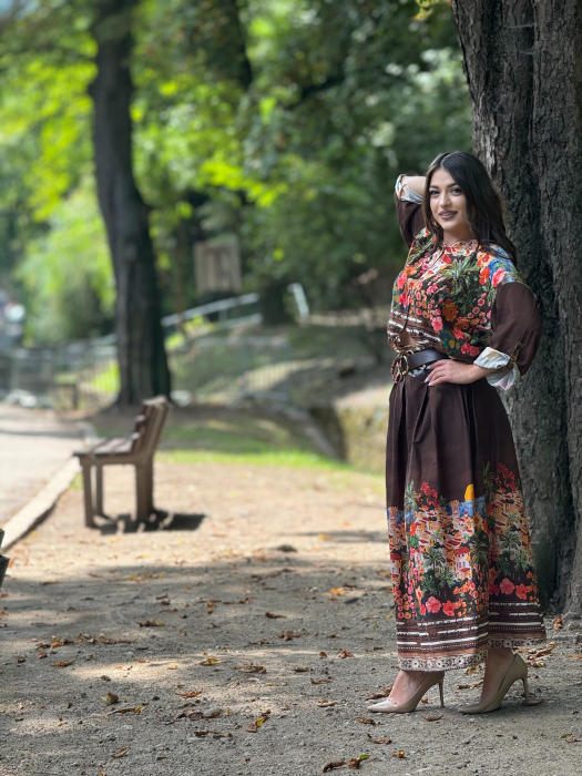 Fusta cu imprimeu floral si curea [3]