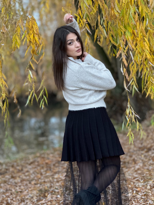 Fusta plisata cu tulle in partea de jos [4]