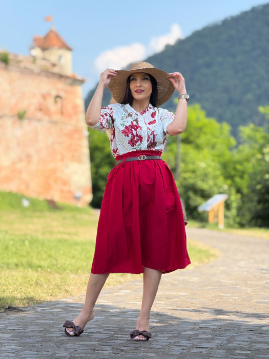Fusta rosie cu curea in talie [3]