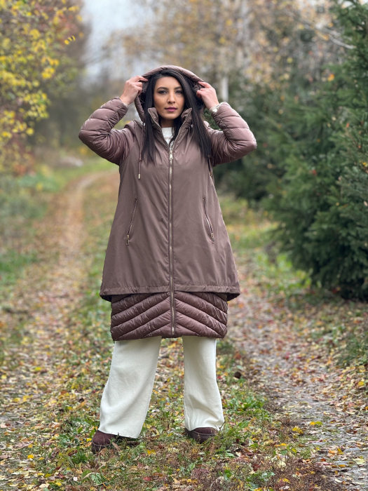 Geaca cu croiala evazata si maneci matlasate [5]