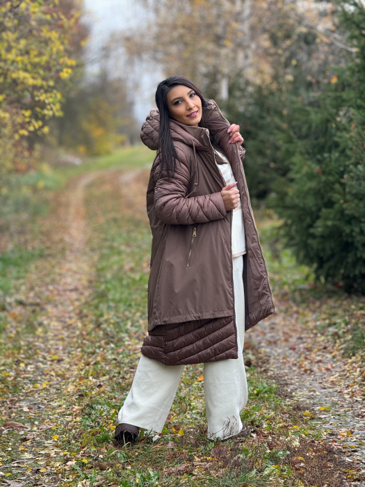 Geaca cu croiala evazata si maneci matlasate [4]