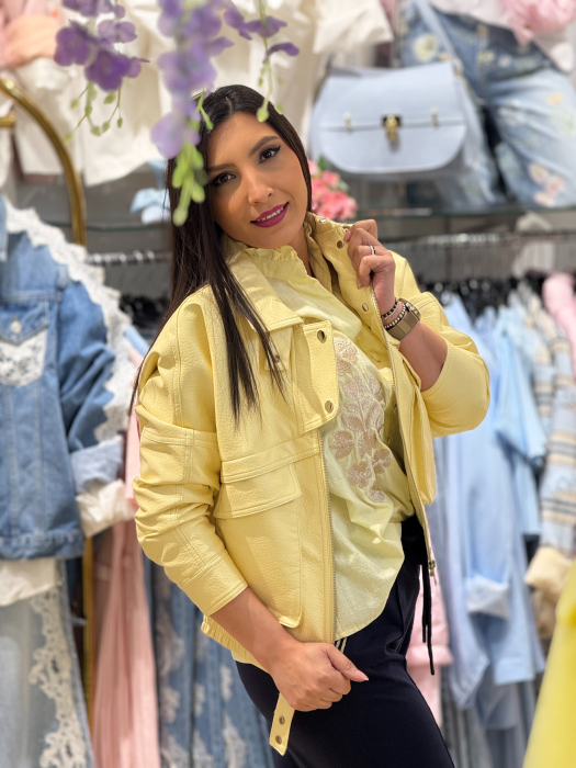 Geaca cu elastiic in talie si inchidere cu capse [2]