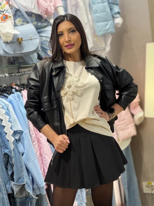 Geaca cu elastiic in talie si inchidere cu capse [5]