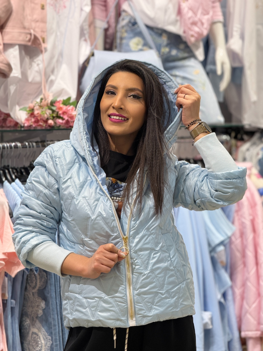 Geaca cu gluga si detaliu hello beauty [7]