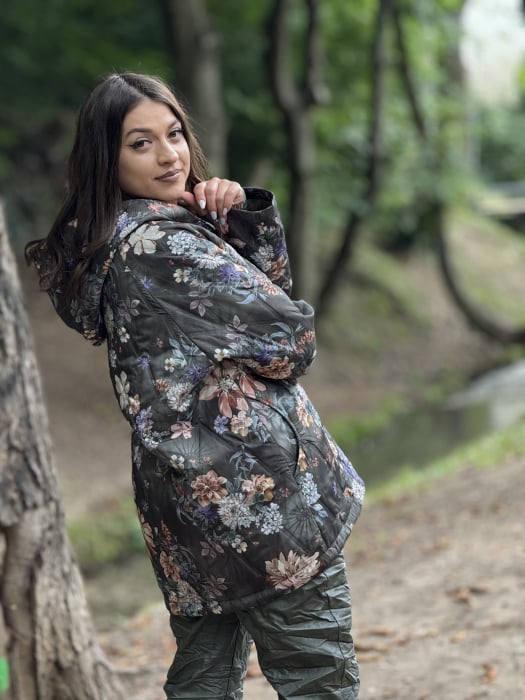 Geaca cu gluga si imprimeu floral [3]