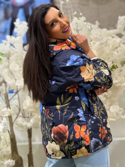 Geaca cu gluga si imprimeu flori [5]