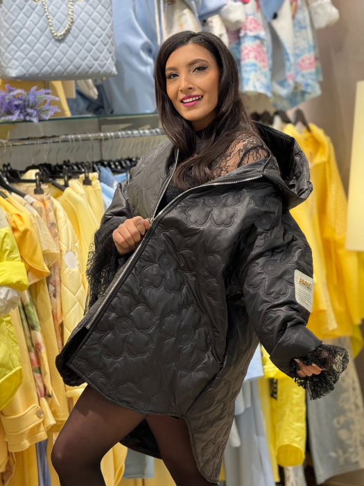 Geaca cu imprimeu floral si emblema pe maneca [5]