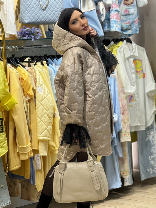 Geaca cu imprimeu floral si emblema pe maneca [5]