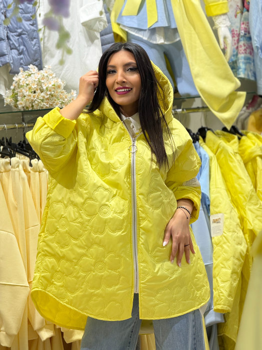 Geaca cu imprimeu floral si emblema pe maneca [7]