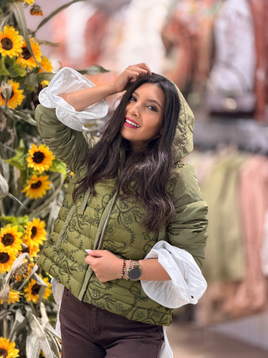 Geaca din fas cu broderie florala [4]