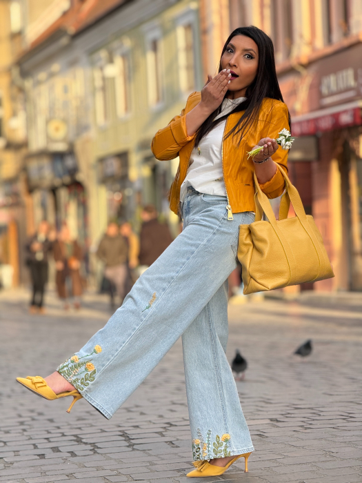 Geaca din piele ecologica cu fermoar supradimensionat [8]