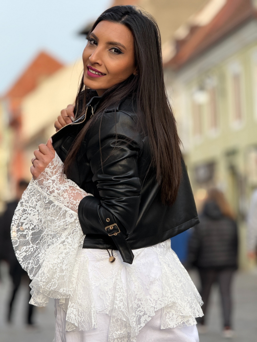 Geaca din piele ecologica cu guler tunica si buzunare aplicate [10]