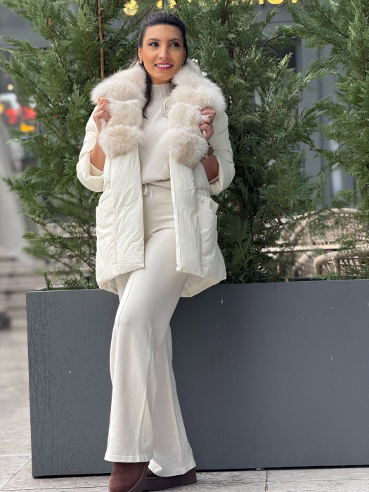 Geaca ivoire cu blana naturala [5]