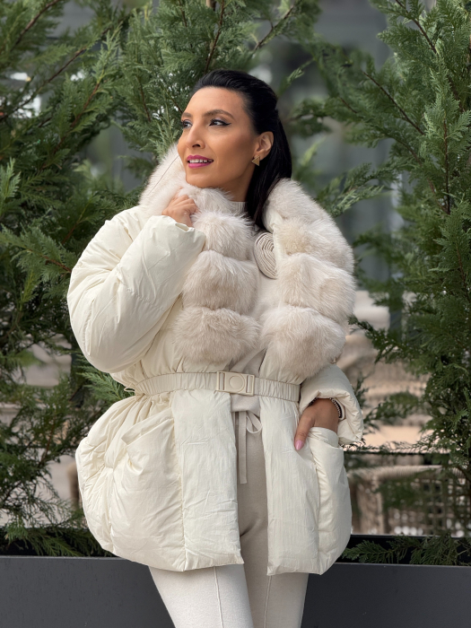 Geaca ivoire cu blana naturala [2]