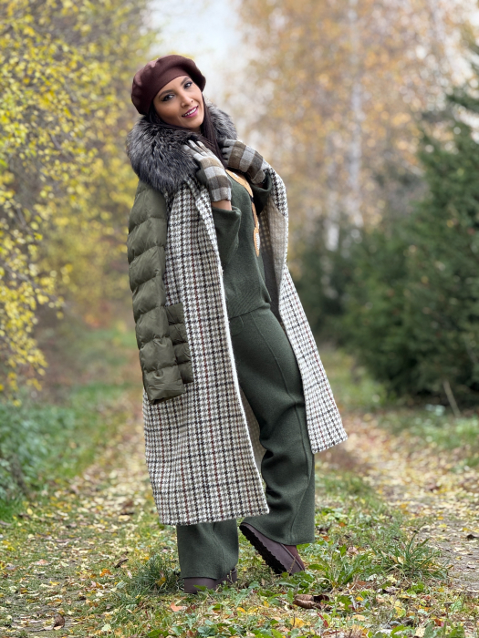 Geaca lunga cu detalii matlasate si guler din blana naturala [5]