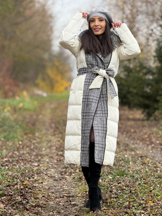 Geaca lunga cu imprimeu in carouri si guler din blana naturala [7]