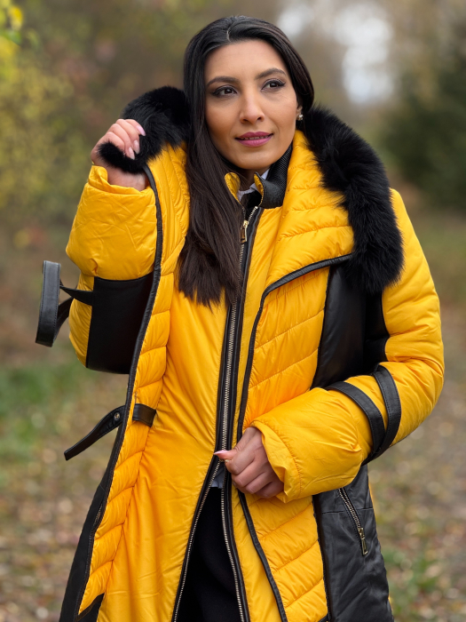 Geaca lunga matlasata cu guler din blana neagra [8]