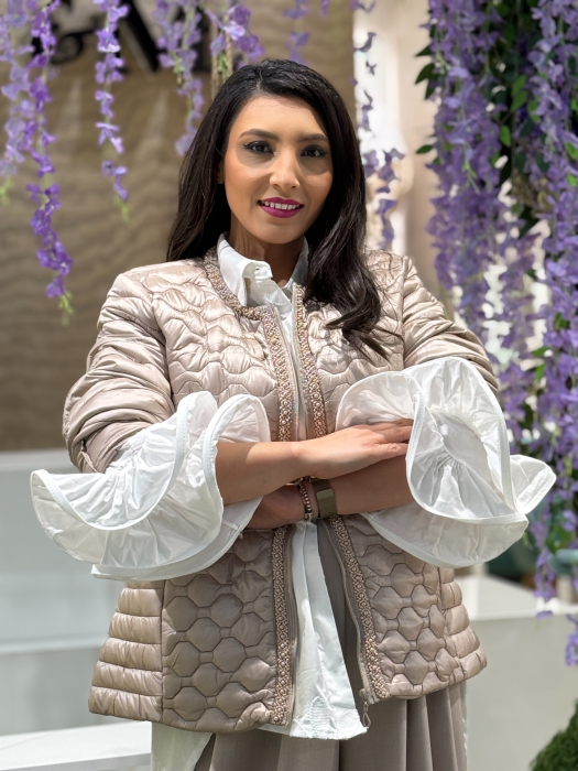 Geacă matlasată elegantă cu fermoar decorativ și detalii tip perlă [5]