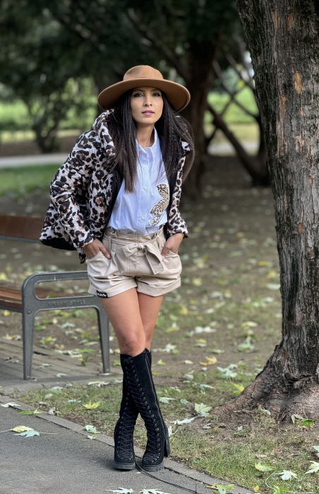 Geaca print leopard cu emblema pe umar [4]