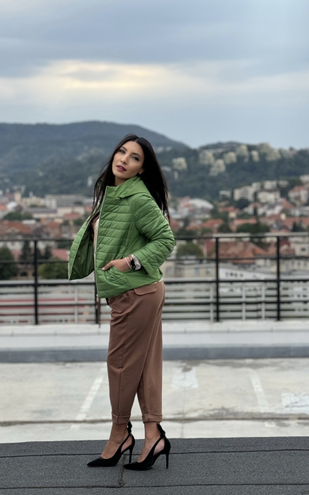 Geaca verde cu gluga [5]