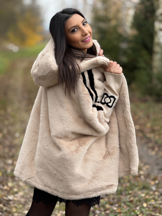 Haina din blana ecologica si dunga pe mana [5]