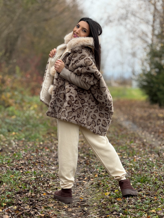 Haina din blana ecologica si dunga pe mana [3]