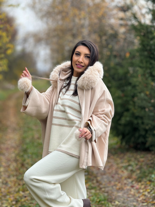 Jacheta cu fermoar si guler de blana [2]