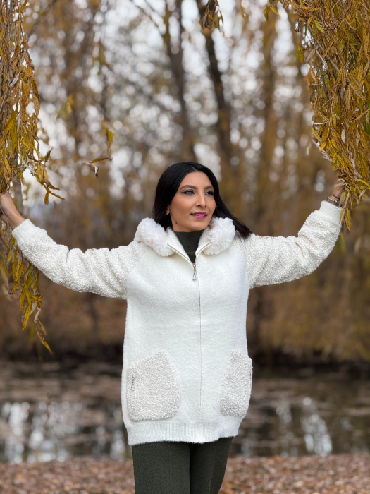 Jacheta cu gluga si blanita [5]