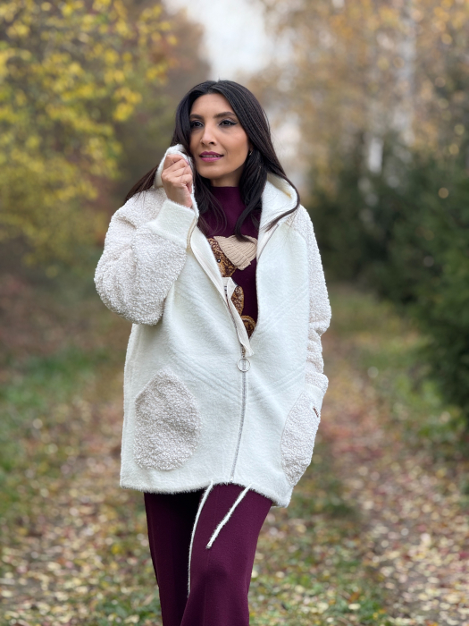 Jacheta cu gluga si blanita la buzunar [5]