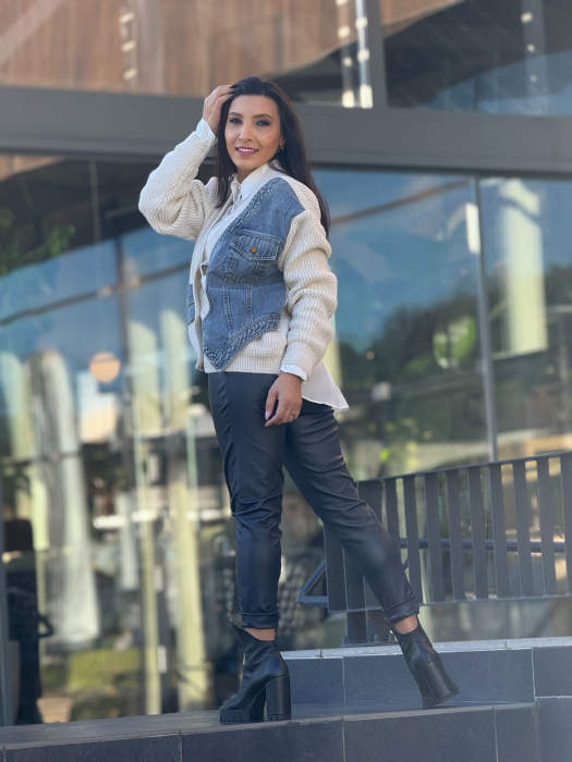 Jacheta cu nasturi si aplicatie din denim [2]