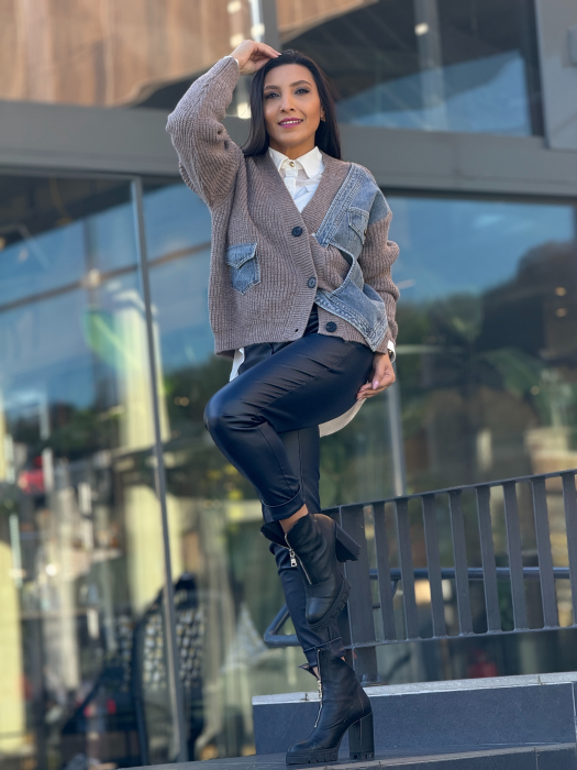 Jacheta cu nasturi si aplicatie din denim [4]