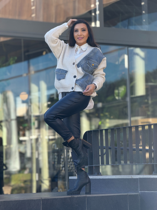 Jacheta cu nasturi si aplicatie din denim [3]