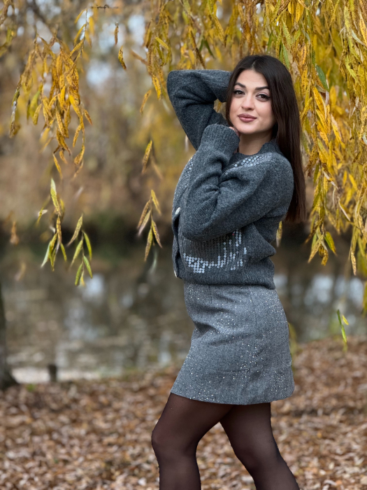 Jacheta cu paiete si nasturi [3]