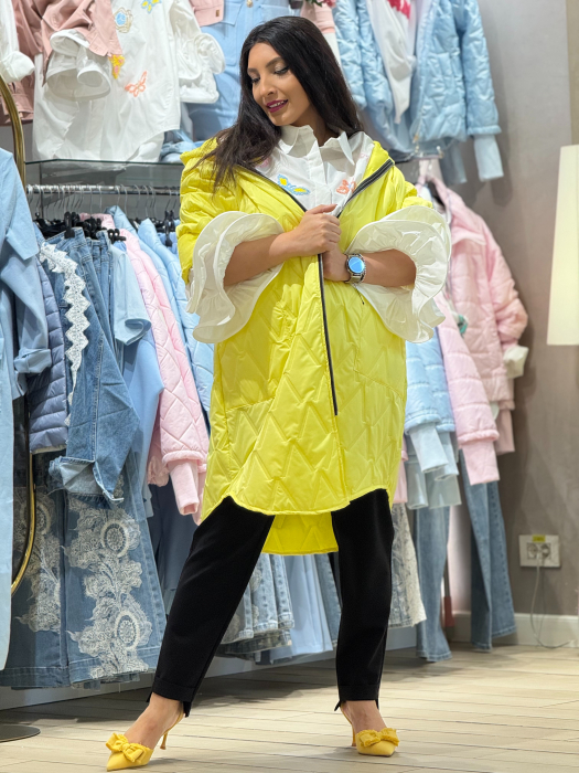 Jachetă damă cu croială lejeră cu glugă model matlasat geometric în relief [2]