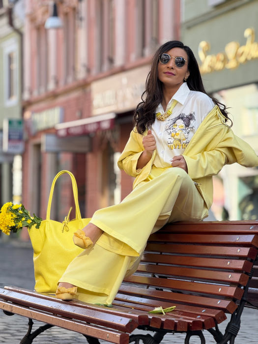 Jachetă damă scurtă din piele ecologica cu umeri bufanti [7]