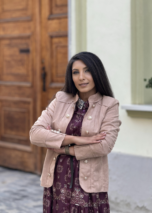 Jacheta de toamna cu nasturi aplicati si guler tunica [2]