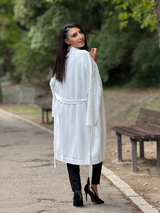 Jacheta desfacuta cu broderie [5]