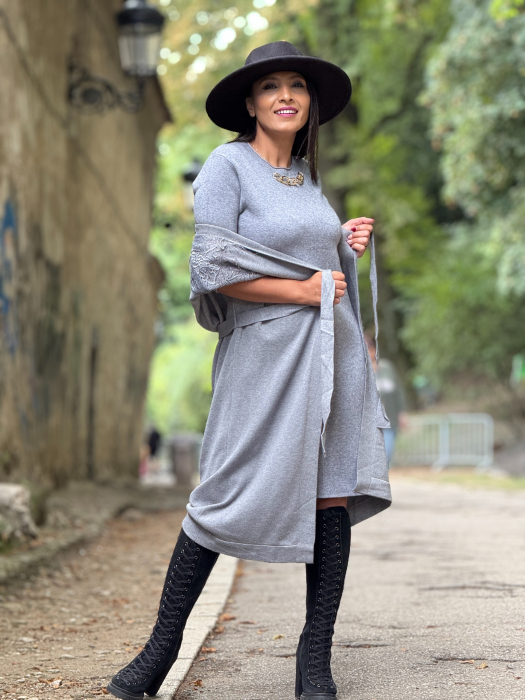 Jacheta desfacuta cu broderie [4]