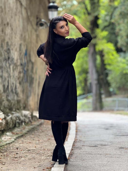 Jacheta desfacuta cu broderie [4]