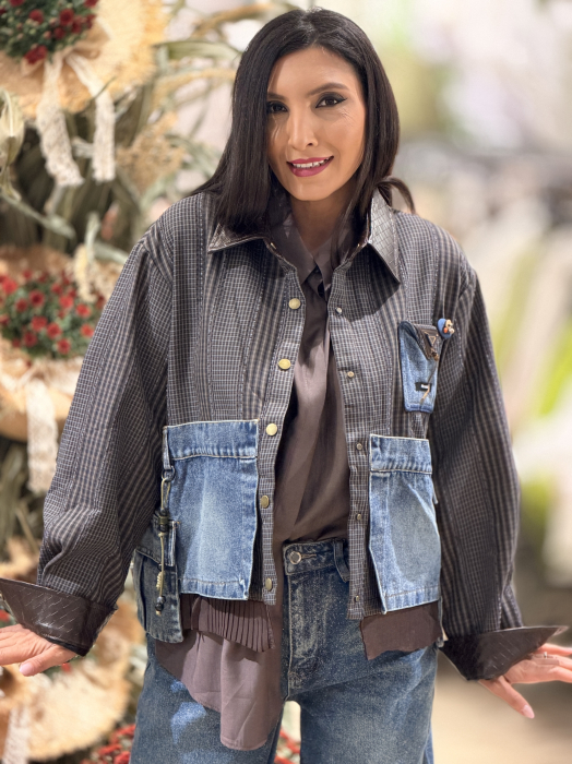 Jacheta in carouri cu insertii din denim si guler din piele ecologica [2]